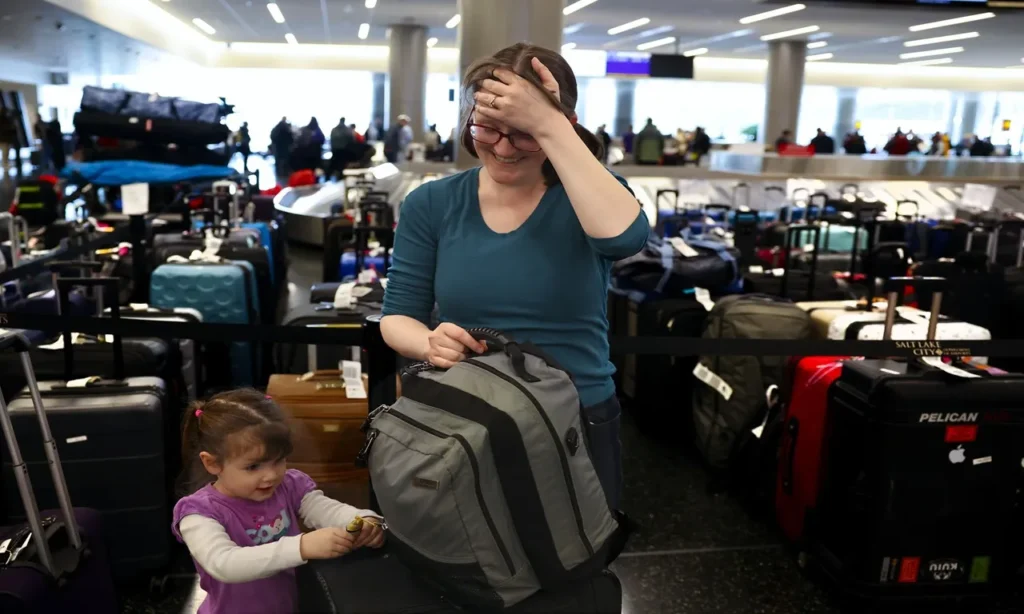 Lost baggage insurance claims helping travelers recover compensation for delayed, damaged, stolen, and lost luggage during international travel.